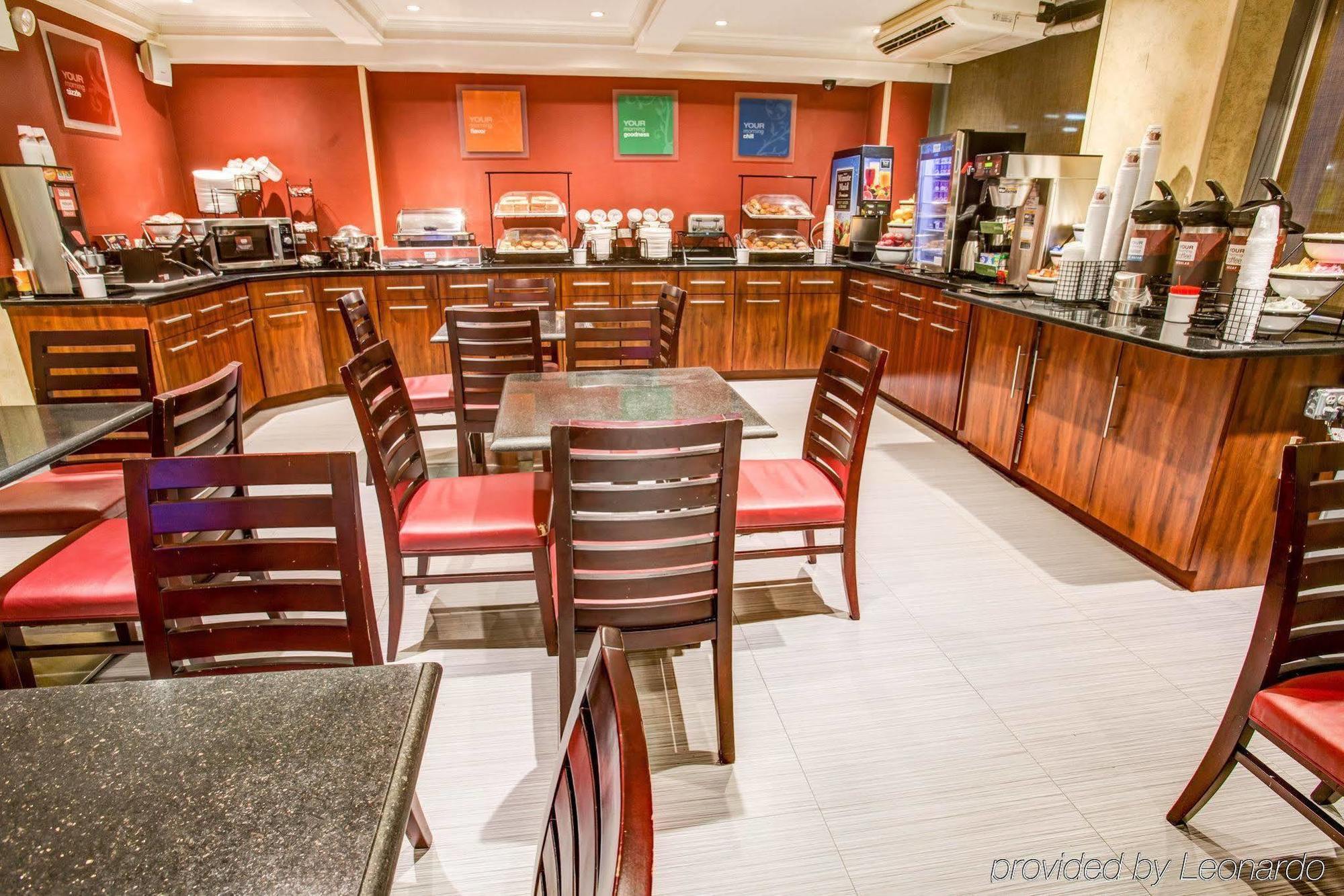 Ramada By Wyndham Times Square West Nova York